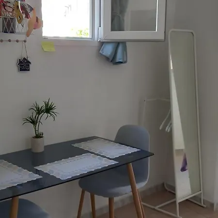 Happy Hello 度假居 *